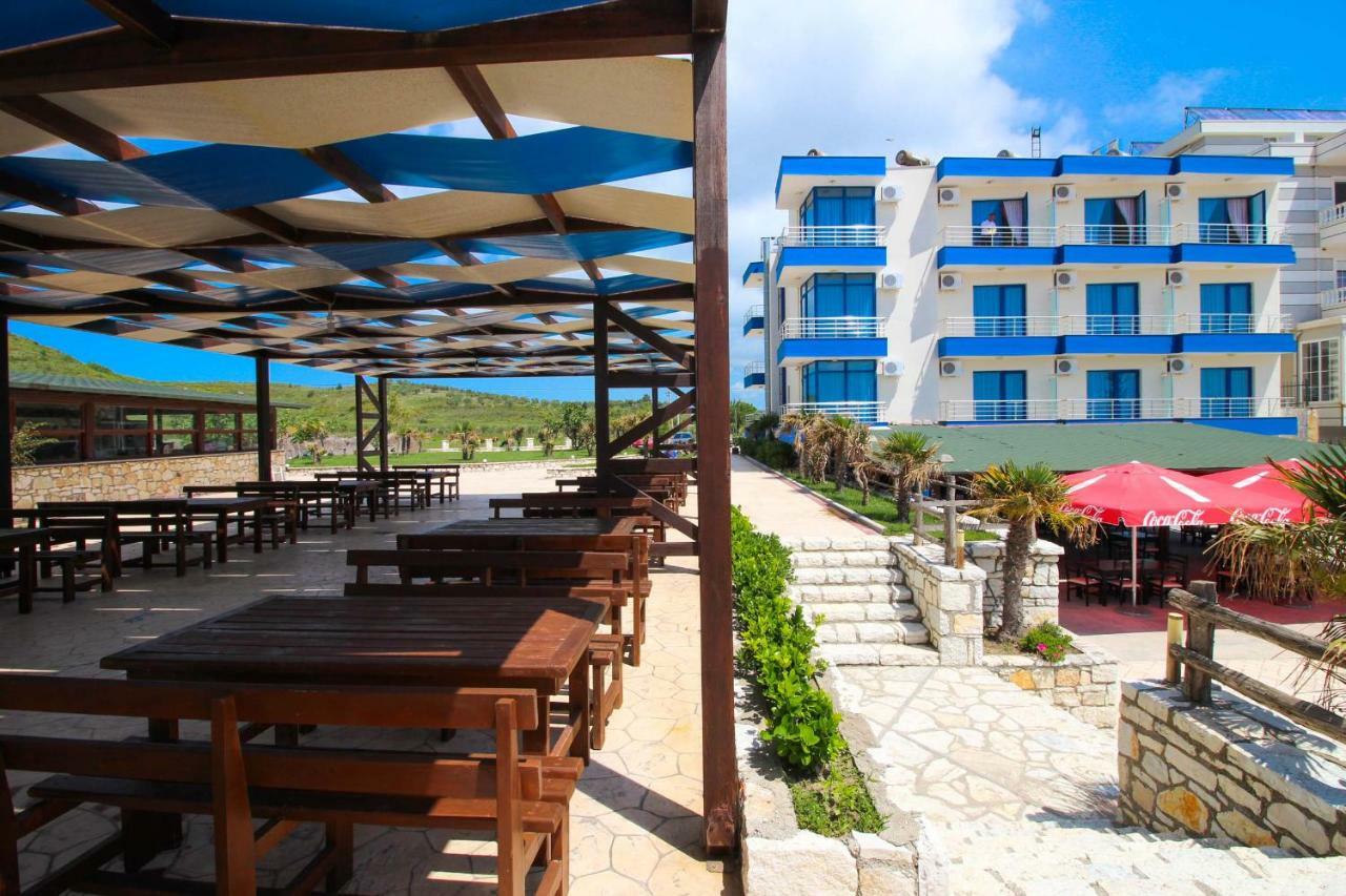 Hotel Zverneci Exterior photo